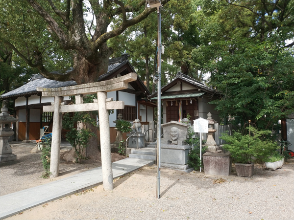 柴籬神社