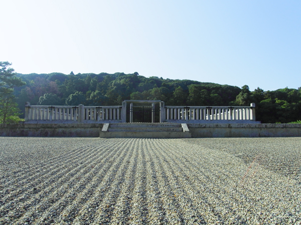 誉田御廟山古墳-応神天皇陵