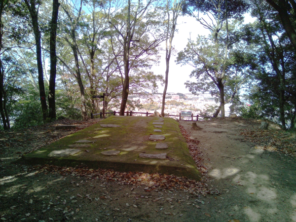 烏帽子形城跡02