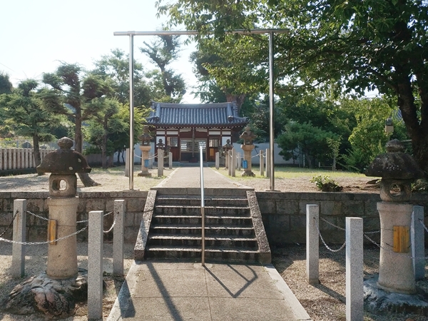 国府八幡神社