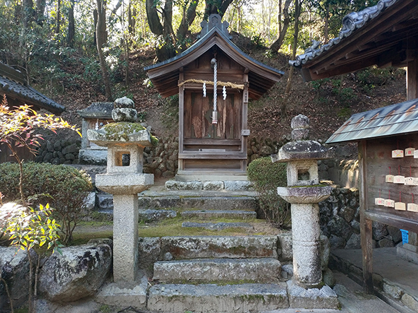 鴨習太神社の神明神社