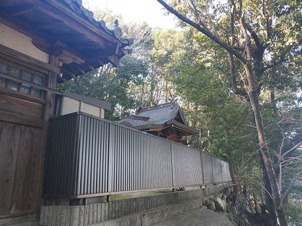 鴨習太神社の本殿