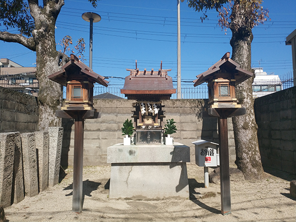 櫟本神社