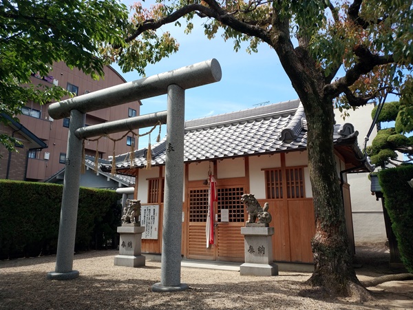 高屋神社