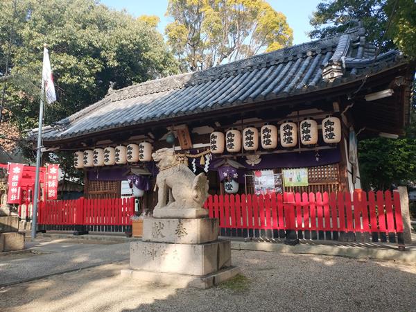 熱田神社の拝殿