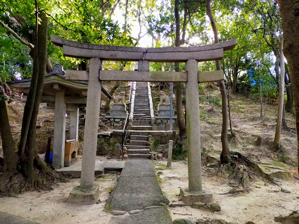 五軒家神社の鳥居