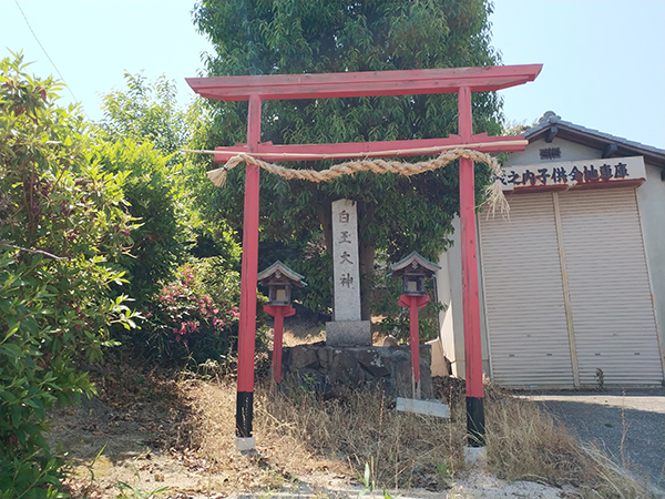 日吉神社(蔵之内)にある白玉大神