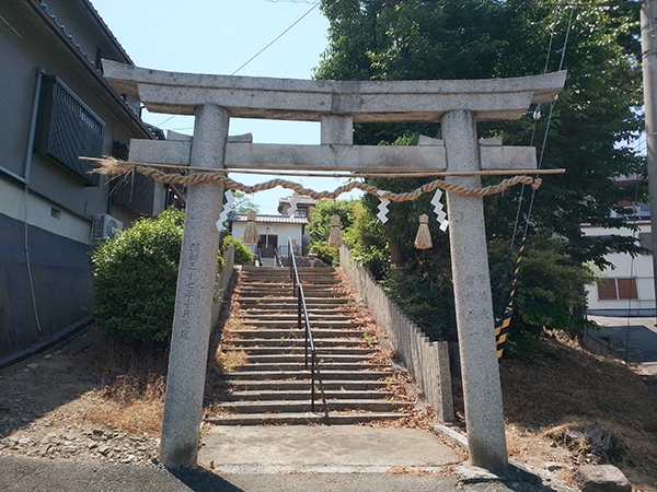 日吉神社(蔵之内)の鳥居2