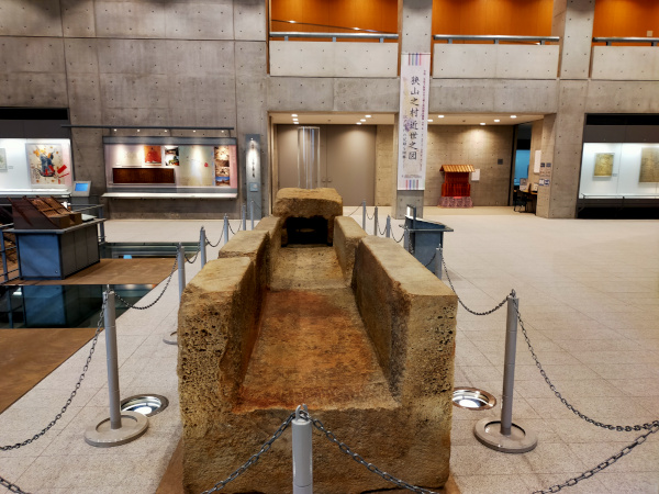 狭山池博物館の石棺02