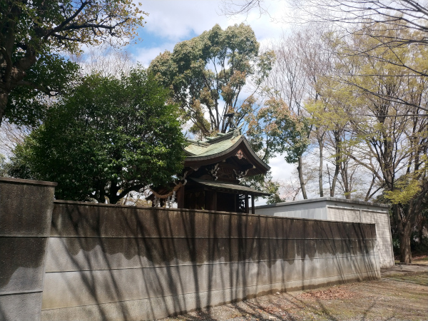 古室八幡神社の本殿