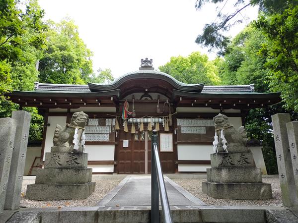 野々上八幡神社の拝殿