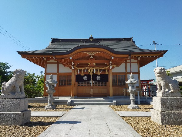大堀八幡神社の拝殿