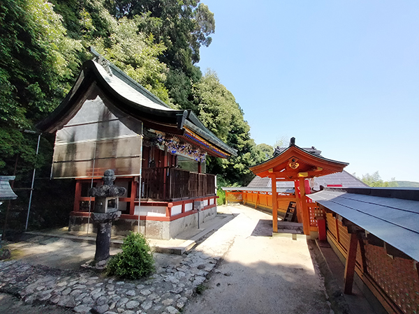 加賀田神社の境内