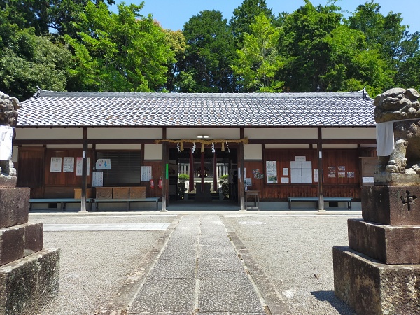 赤坂上之山神社の拝殿