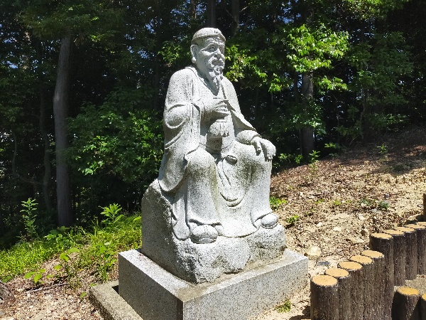 興禅寺の石像