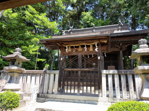 赤坂上之山神社の本殿