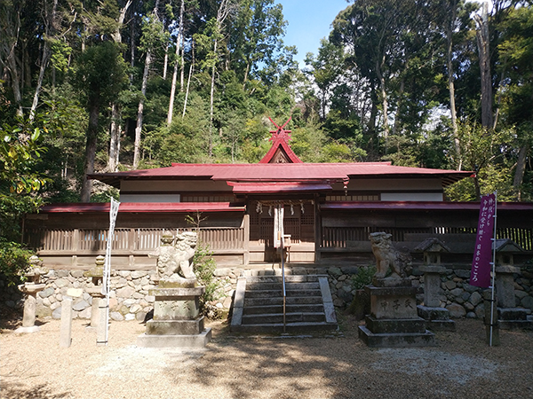 咸古神社の拝殿