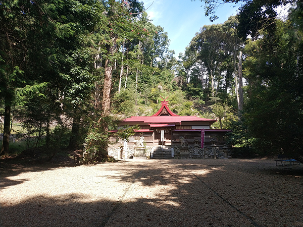 咸古神社の全景
