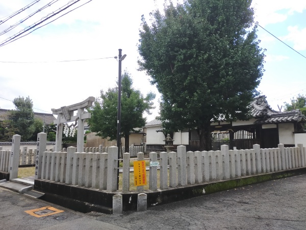 土師ノ里八幡神社の全景