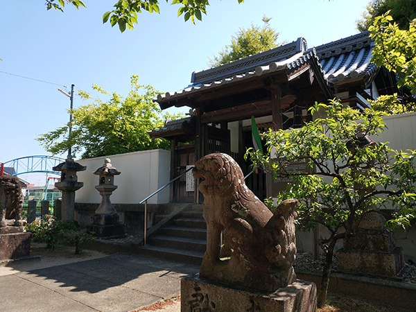 碓井八坂神社の社殿