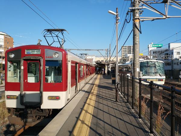 近鉄道明寺線の柏原駅