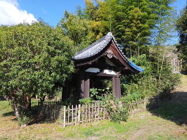 通法寺跡の鐘楼