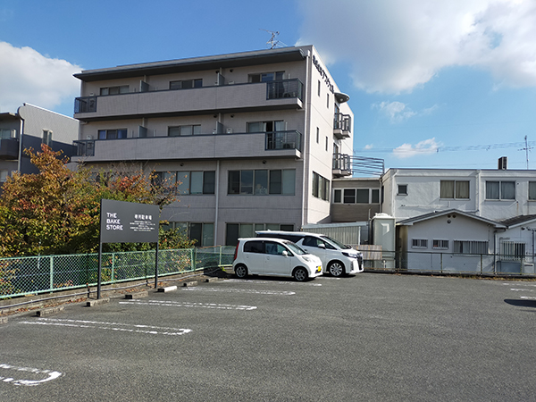 THE BAKE STOREの駐車場