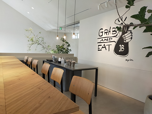 THE BAKE STOREのイートインコーナー