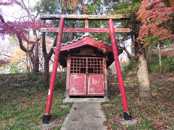 野中神社の稲荷社