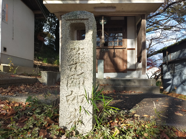 野中神社の瑠璃殿