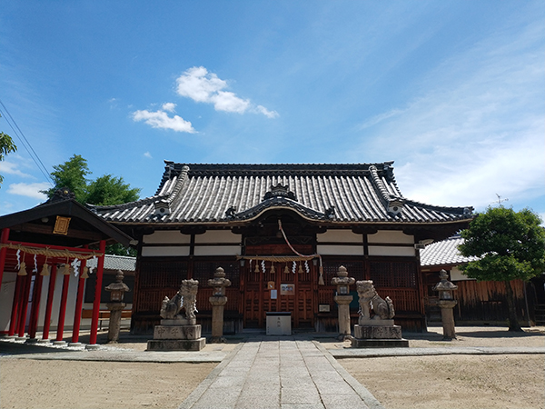 産土神社の拝殿