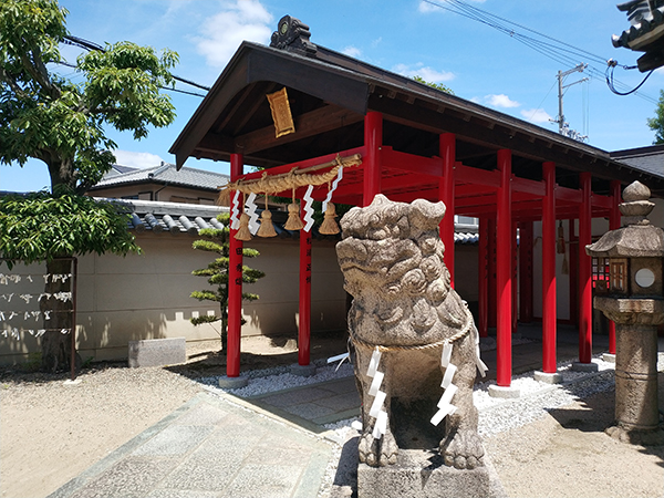 小山産土神社の摂社、稲荷社