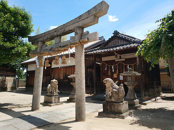 小山産土神社の摂社、金刀比羅社