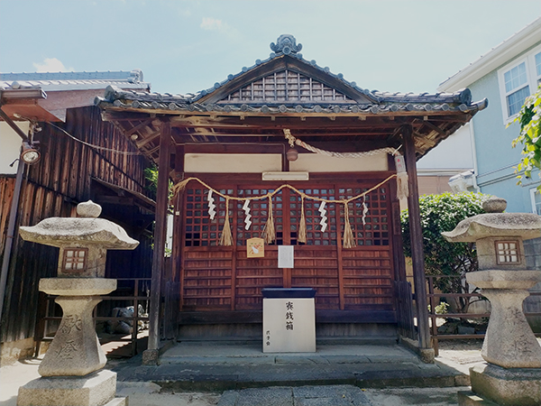 小山産土神社の摂社、金刀比羅社