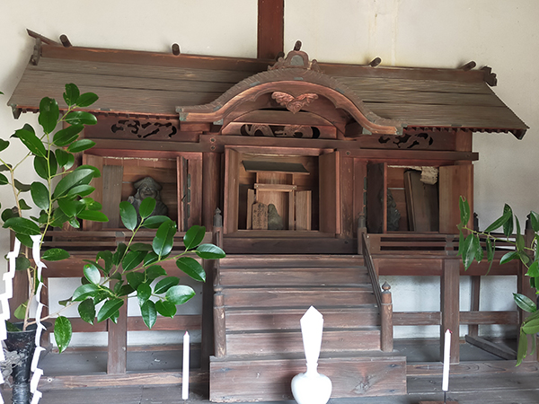 出合戎藤野森神社の御神体