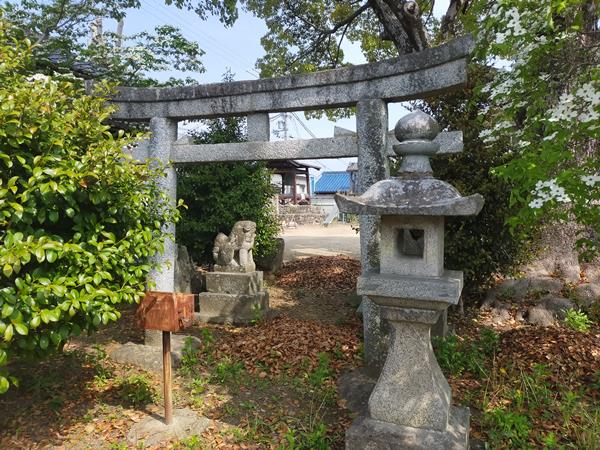 中村神社跡の裏側