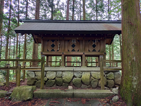 千早神社の摂社