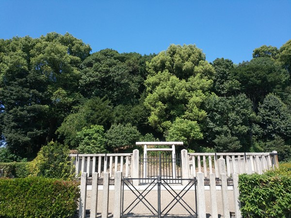 島泉平塚古墳(雄略天皇陵)